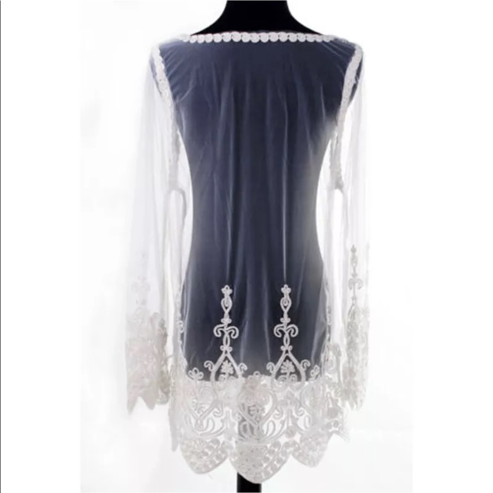 Gorgeous sheer White Top - Picture 3 of 8